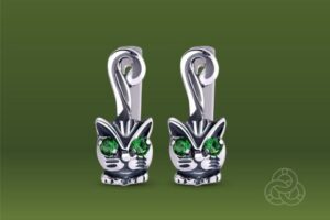 Strieborné náušnice so zirkónmi – Mačiatka