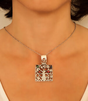 Strieborný prívesok so zirkónmi 39034 Strom Života