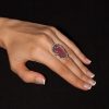 Strieborný prsteň s kameňom – Verona 19098 ruźová na ruke